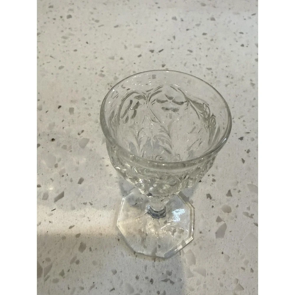 McKee Rock Crystal Clear Tiny 2 7/8